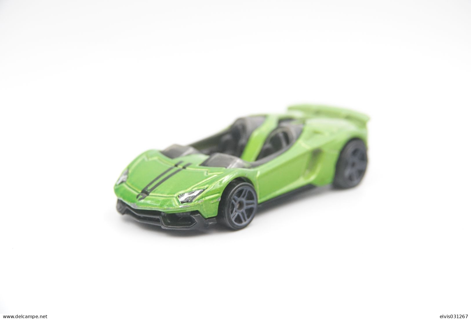 Hot Wheels Mattel Lamborghini Aventador J -  Issued 2017 Scale 1/64 - Matchbox (Lesney)