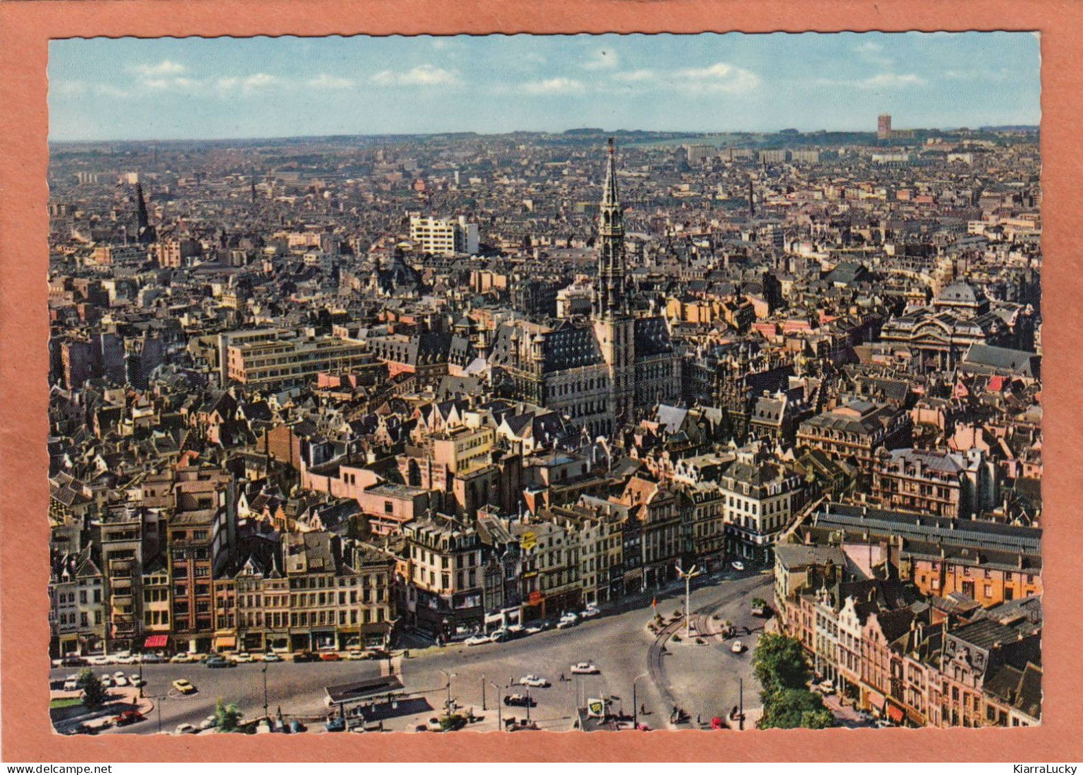 BRUXELLES - PANORAMA - AU CENTRE HOTEL DE VILLE DE LA GRAND'PLACE - VUE AERIENNE ? - NEUVE - Panoramische Zichten, Meerdere Zichten