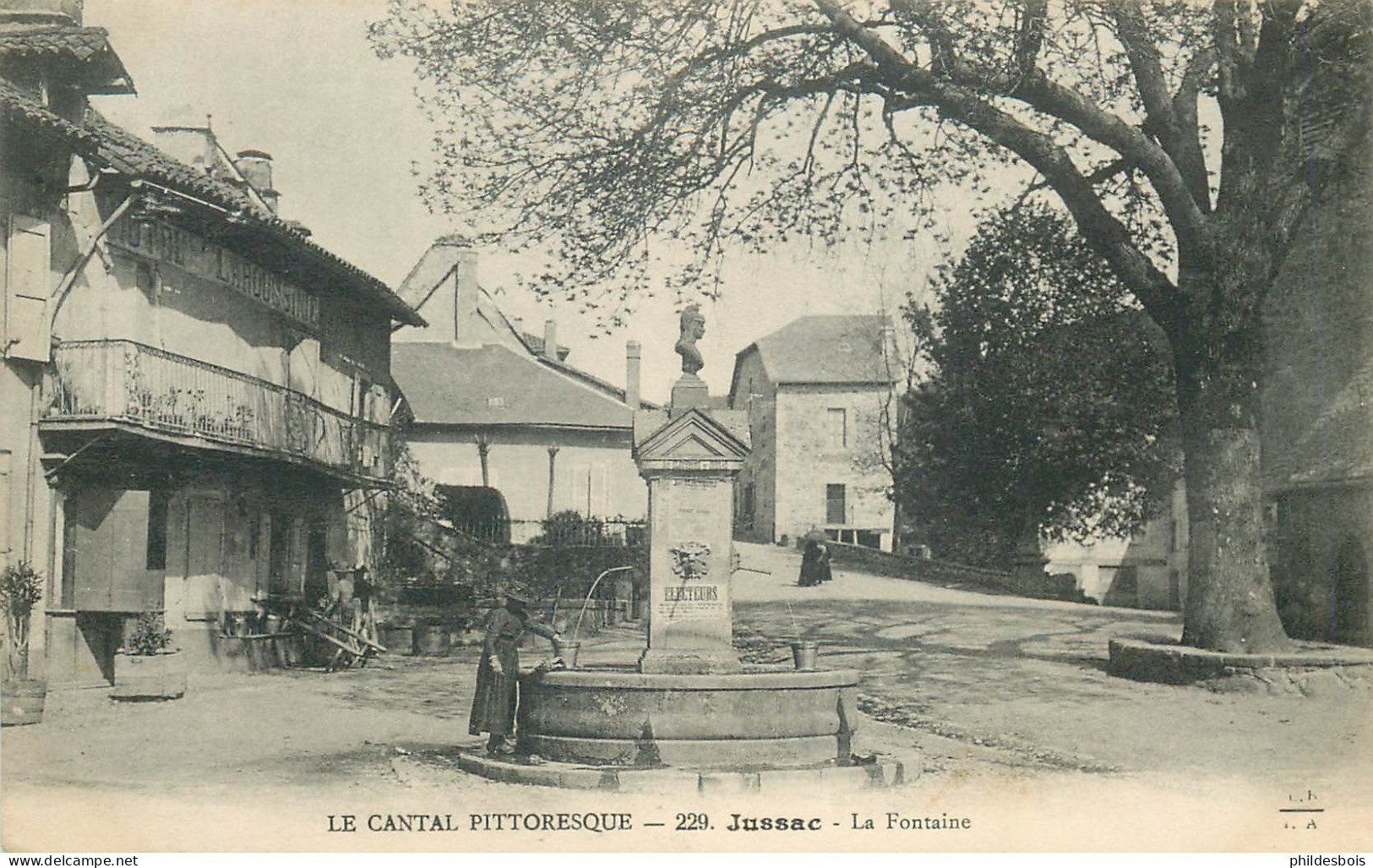 CANTAL  JUSSAC  La Fontaine - Jussac