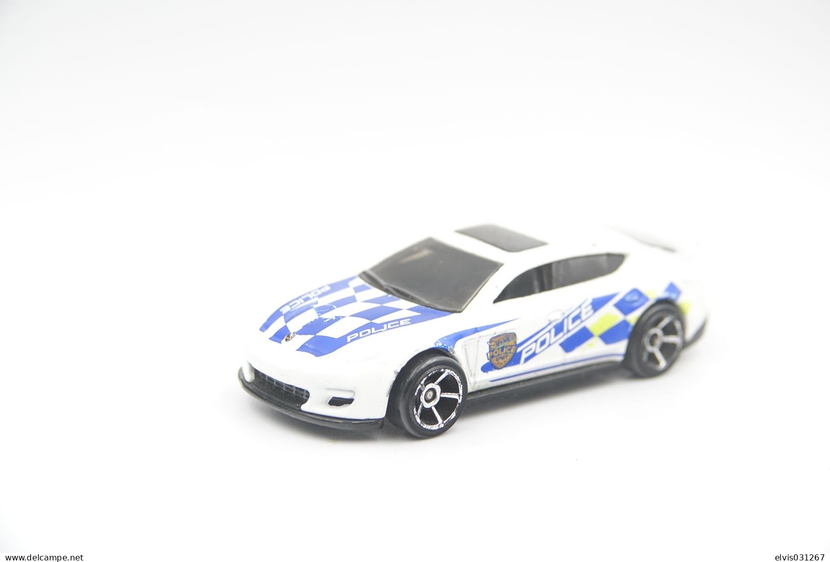 Hot Wheels Mattel Porsche Panamera Police -  Issued 2018 Scale 1/64 - Matchbox (Lesney)