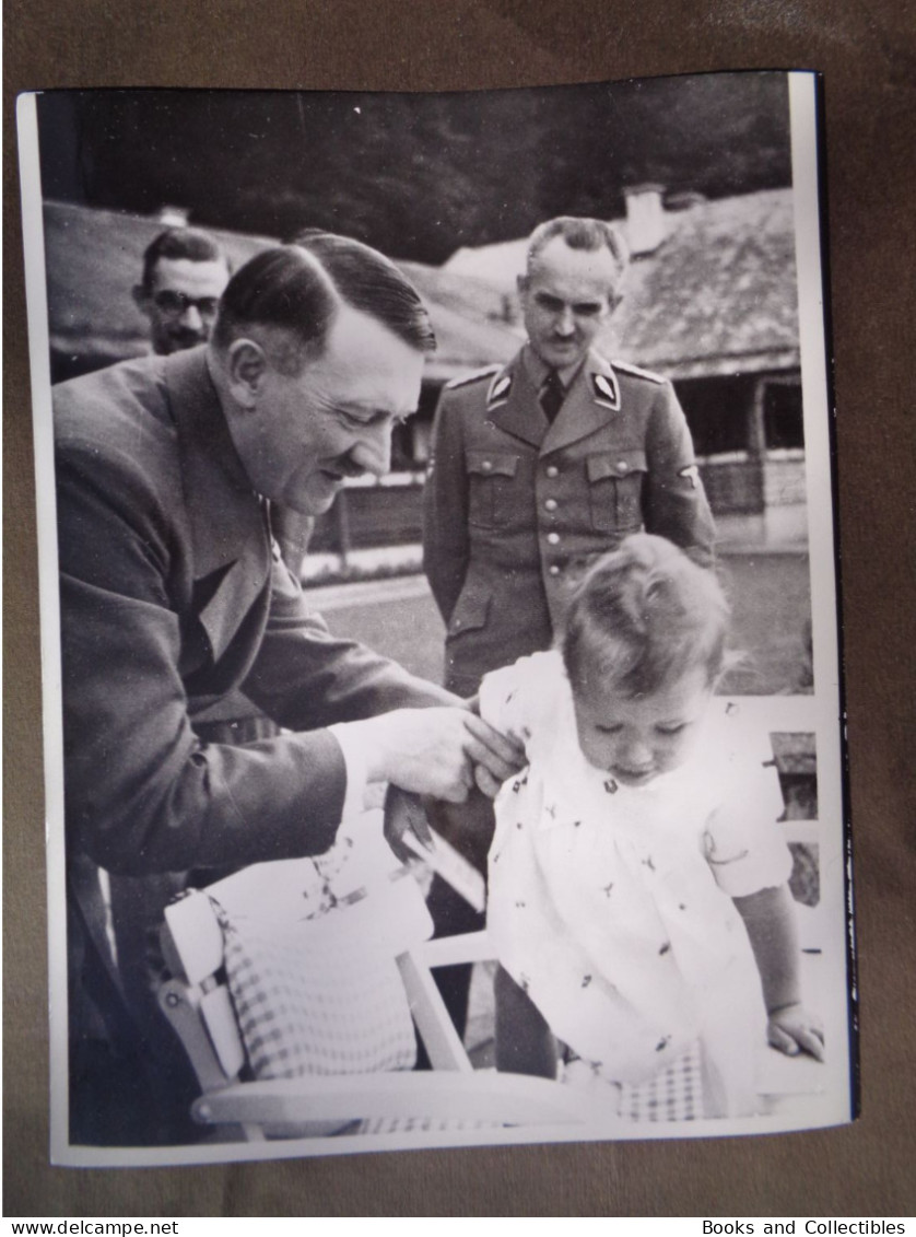 Hitler, Private Life... 18x24 Cm Reproduction Found In A Journalist's Archive * Ref. 064 - War, Military