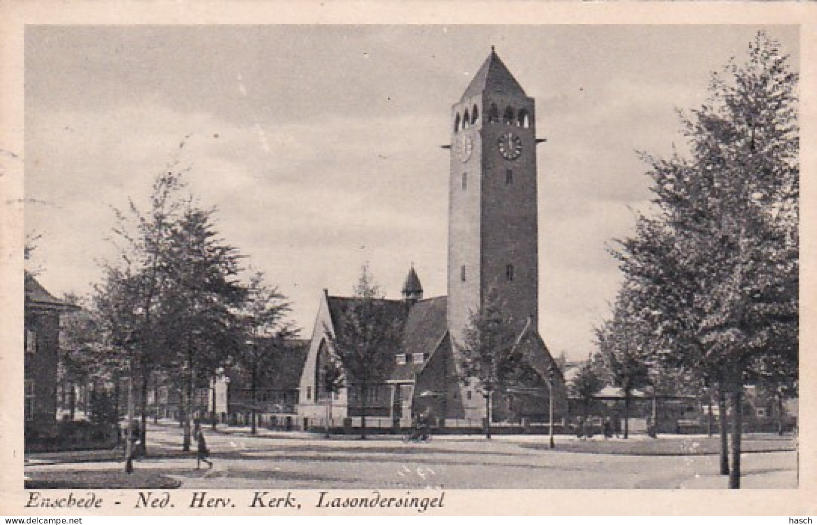 260437Enschede, Ned. Herv. Kerk Lasondersingel. (poststempel 1950)(lichte Vouwen Zie Achterkant) - Enschede