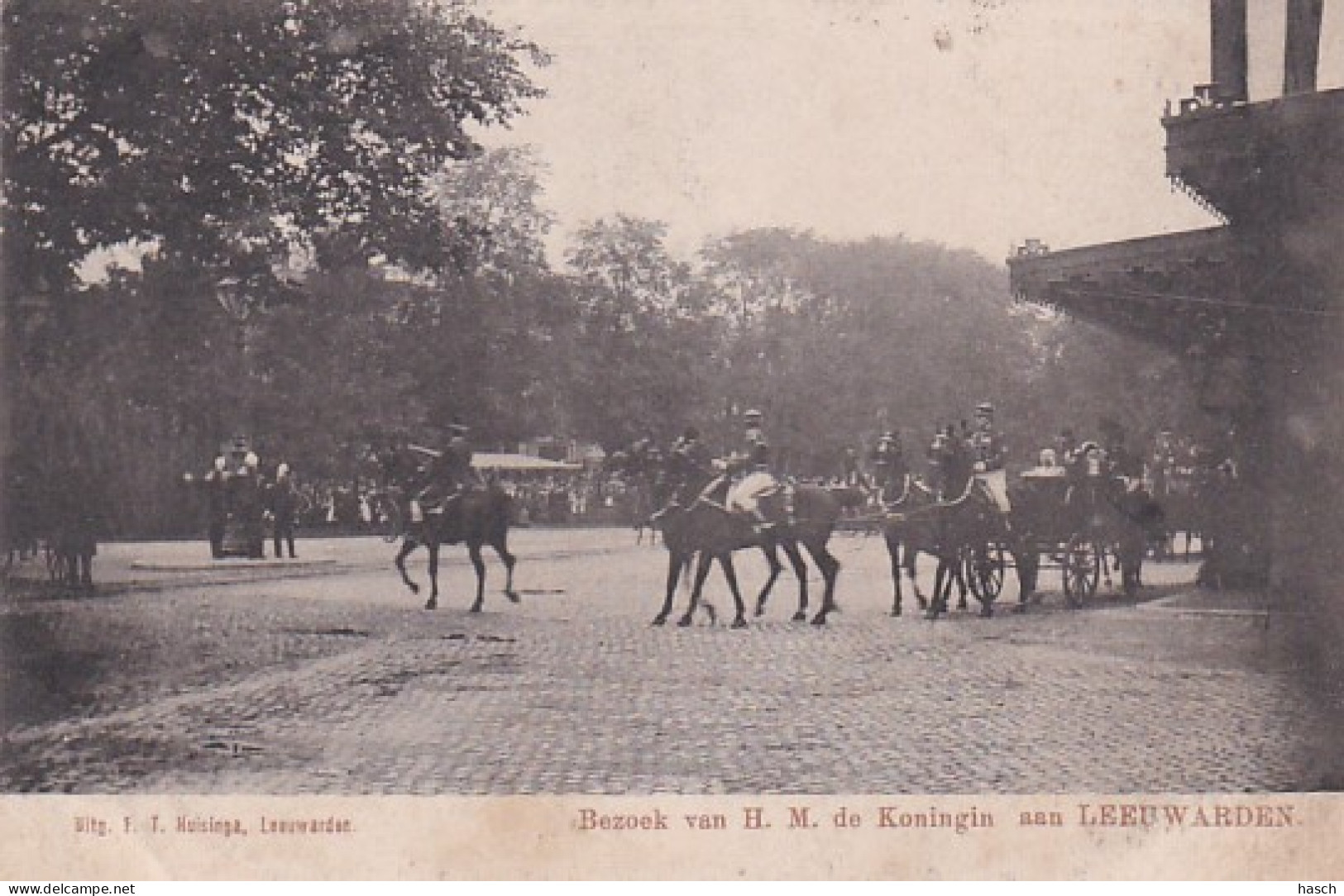 2604264Leeuwarden, Bezoek Van H M De Koningin. (zie Hoeken - Leeuwarden