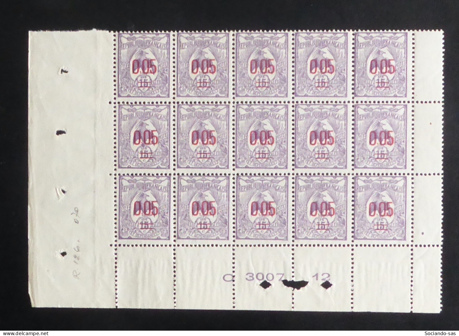 NOUVELLE-CALEDONIE - 1922 - N°YT. 126 - Cagou 0,05 Sur 15c Violet - Bloc De 15 Bord De Feuille - Neuf Luxe** / MNH - Ongebruikt