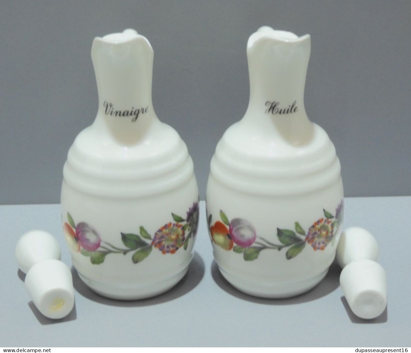 -2 FIOLES HUILE/VINAIGRE  PORCELAINE de PARIS décor LES QUATRES SAISONS   E