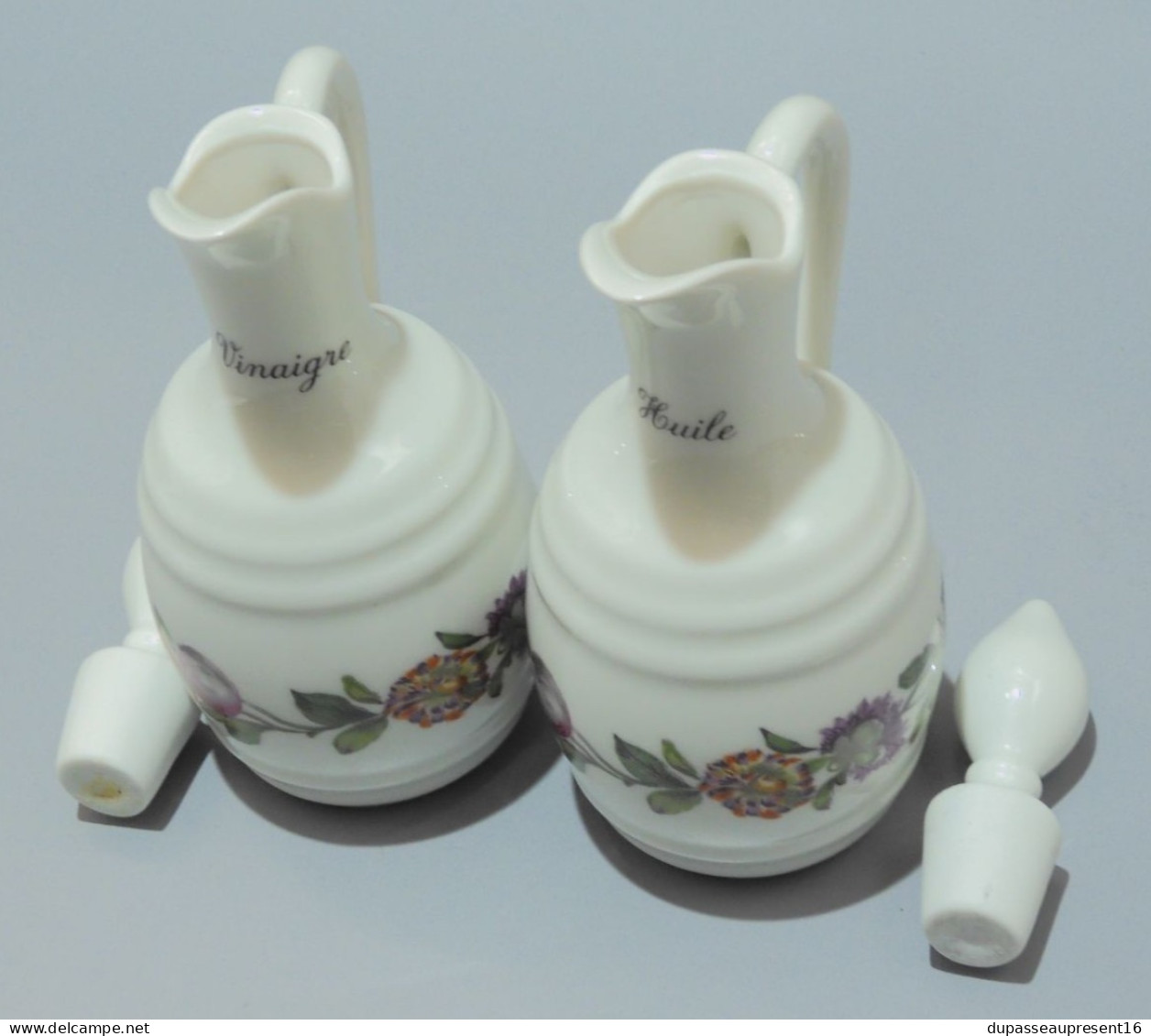 -2 FIOLES HUILE/VINAIGRE  PORCELAINE de PARIS décor LES QUATRES SAISONS   E