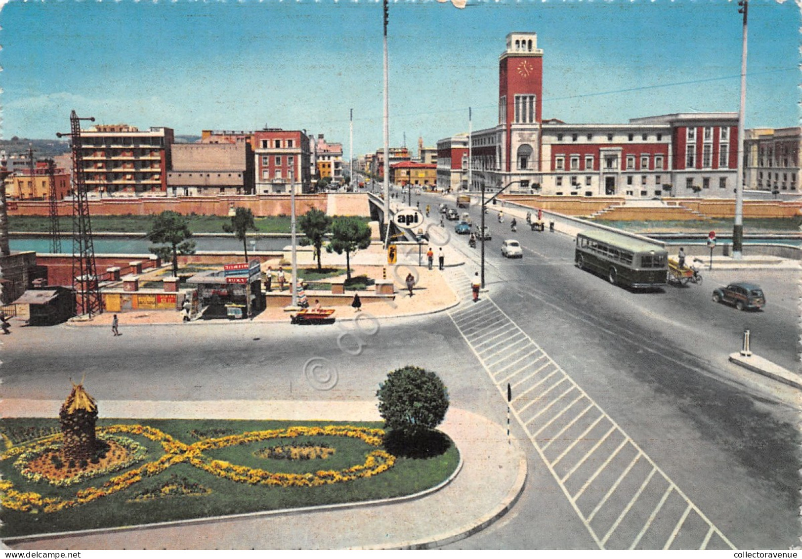 Cartolina Pescara Palazzo Di Città E Ponte Edicola Bus Auto  - Pescara