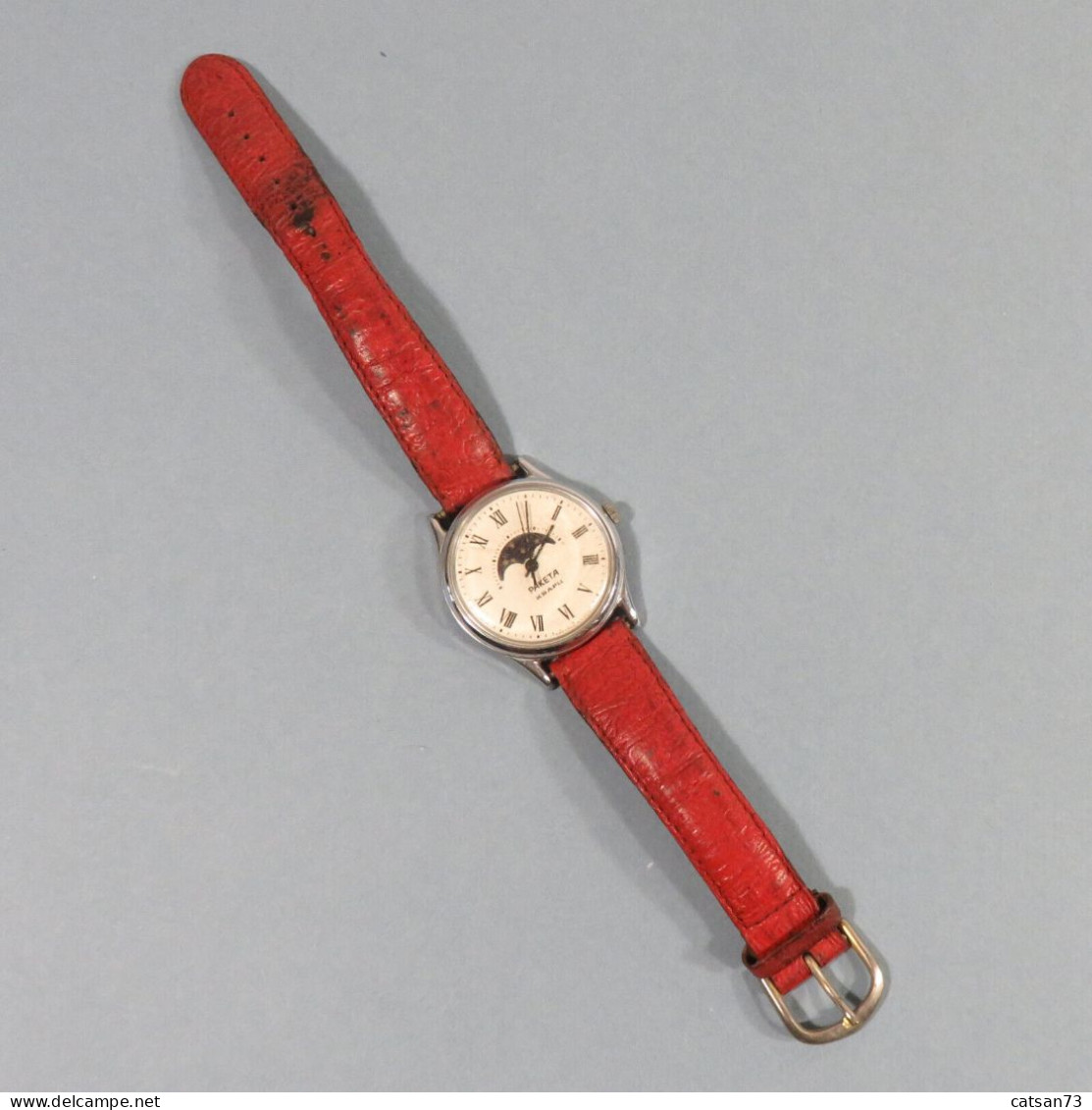 MONTRE A PILE VINTAGE RUSSE RAKETA ROCKET URSS FACE DE LUNE PAKETA - Horloge: Antiek
