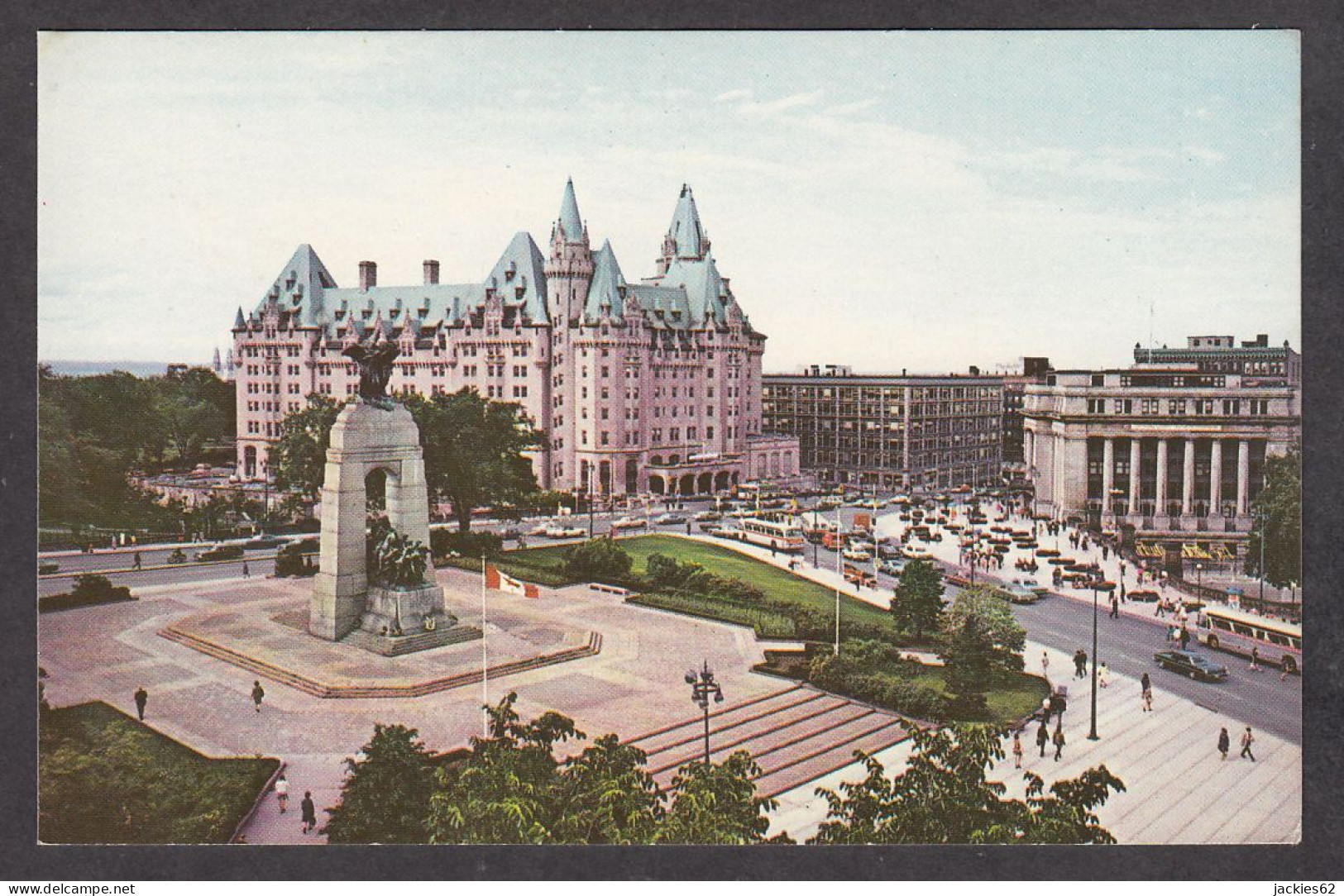 114755/ OTTAWA, Confederation Square, National War Memorial, Chateau Laurier - Ottawa