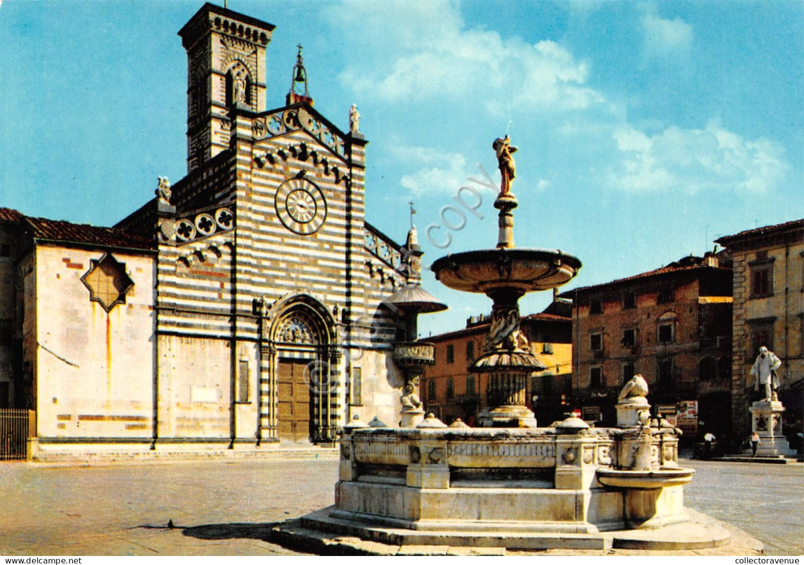 Cartolina Prato Piazza Del Duomo  - Prato