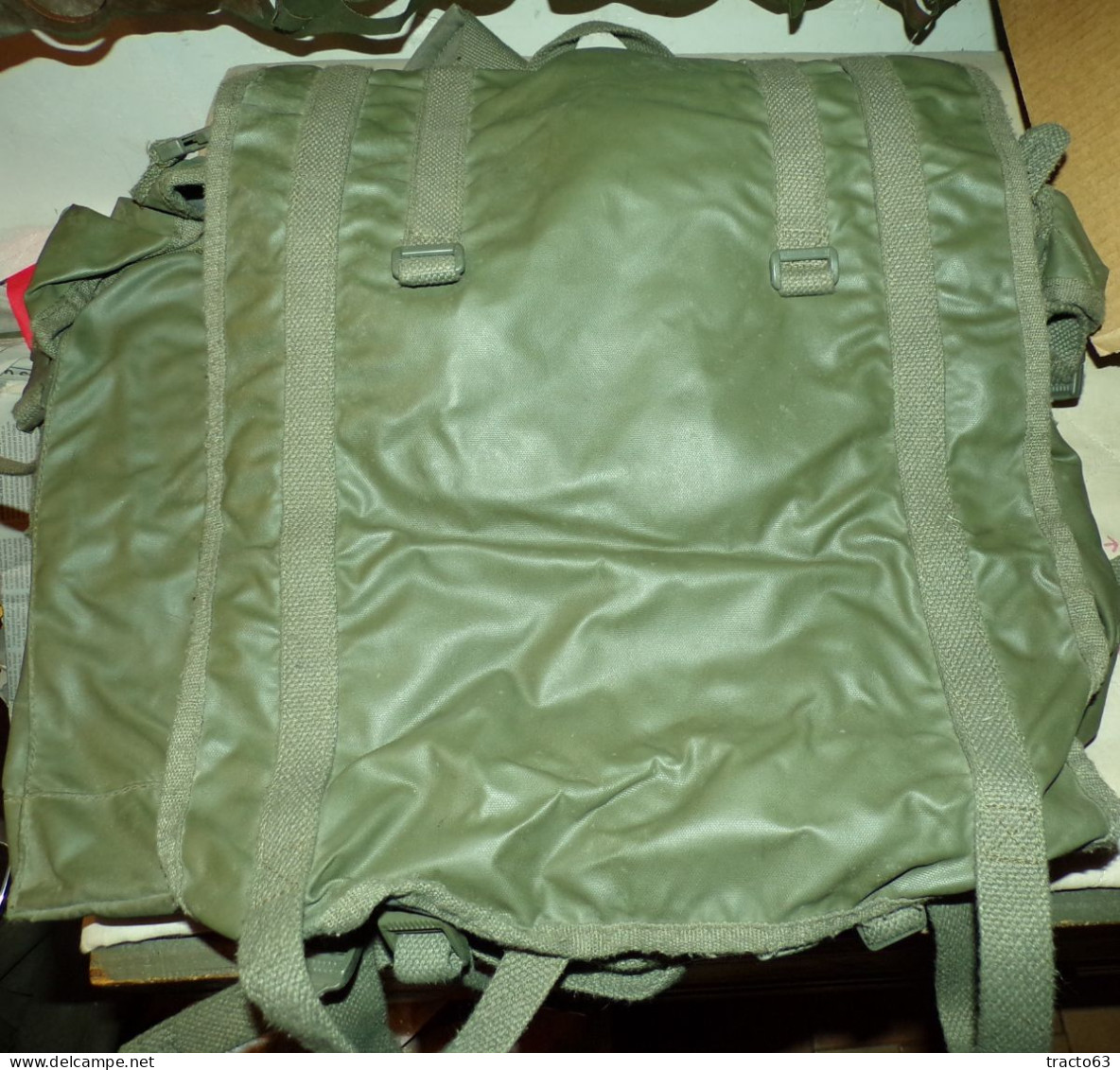 MUSETTE MILITAIRE F1 DE L'ARMEE FRANCAISE N°4 MARQUAGE STAGE DE SURVIE, SANGLE POUR LE PORT EN SAC A DOS  , OCCASION ETA - Equipement