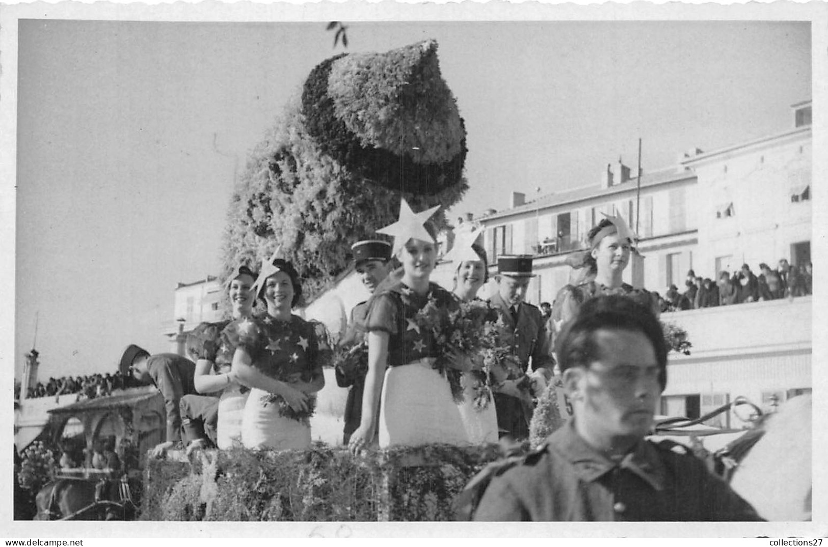 06-CANNES- CARTE-PHOTO- BATAILLE DES FLEURS - Carnival