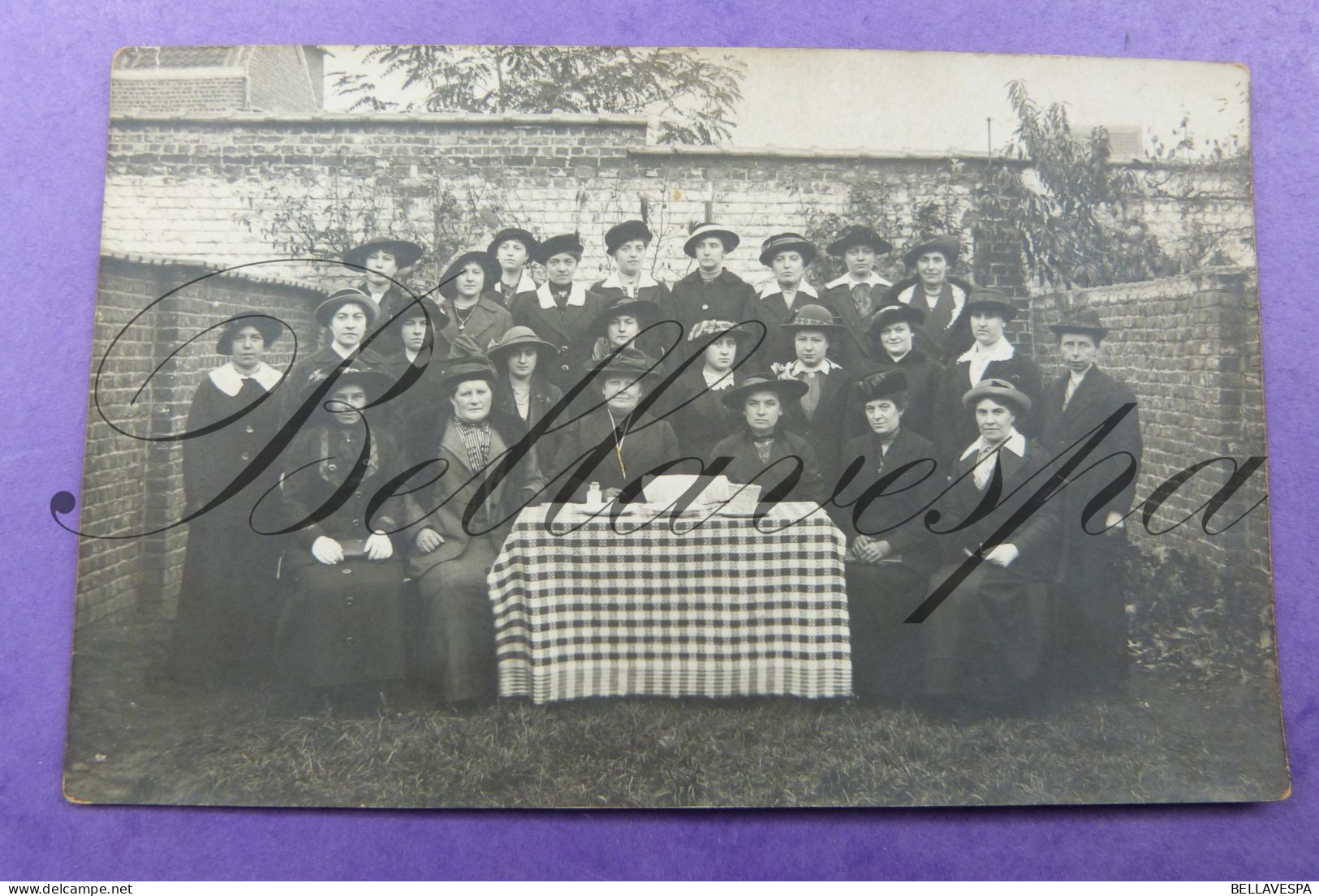 Foto Photo Huishoudschool 1915 Hoeden Chapeau Mode  1914-1918 - Fotografie