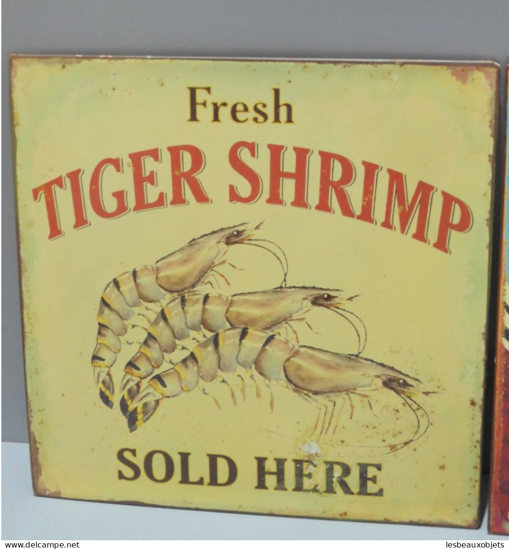 - 2 PLAQUES METAL DECORATIVES XXe HAMBURGERS & FRESH TIGER SHRIMP Déco Murs    E - Posters