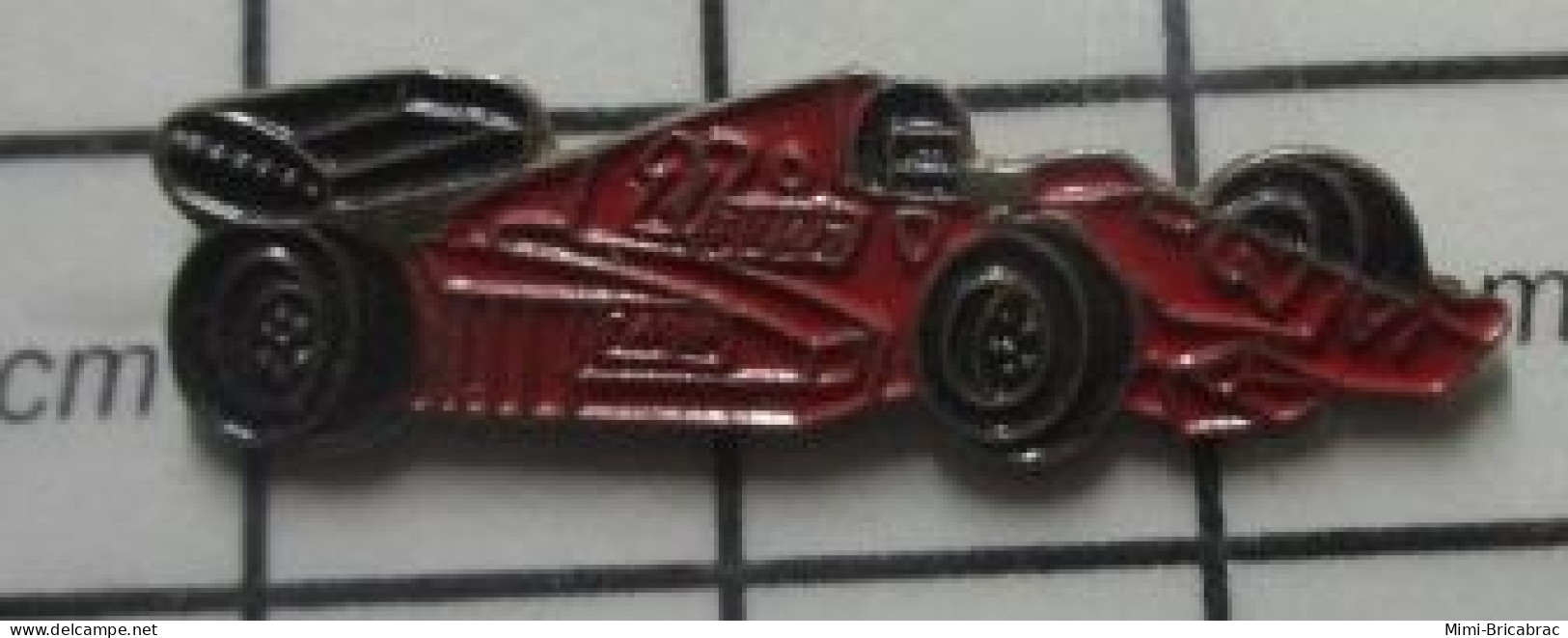 510d Pin's Pins / Beau Et Rare / SPORTS / AUTOMOBILE F1 FORMULE 1 ROUGE FIAT FERRARI - Automobile - F1