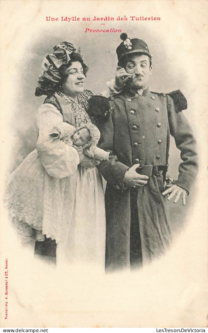 COUPLES - Une Idylle Au Jardin Des Tuileries - Provocation - Carte Postale Ancienne - Couples