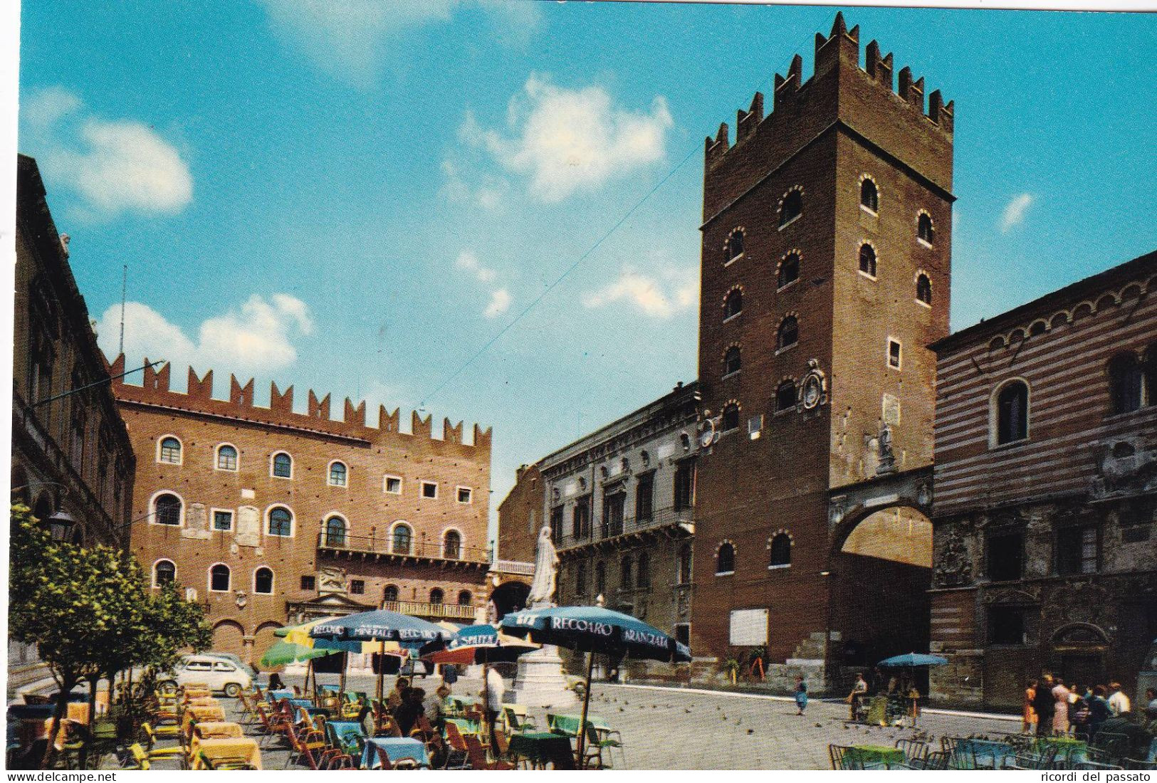 Cartolina Verona - Piazza Dei Signori - Verona