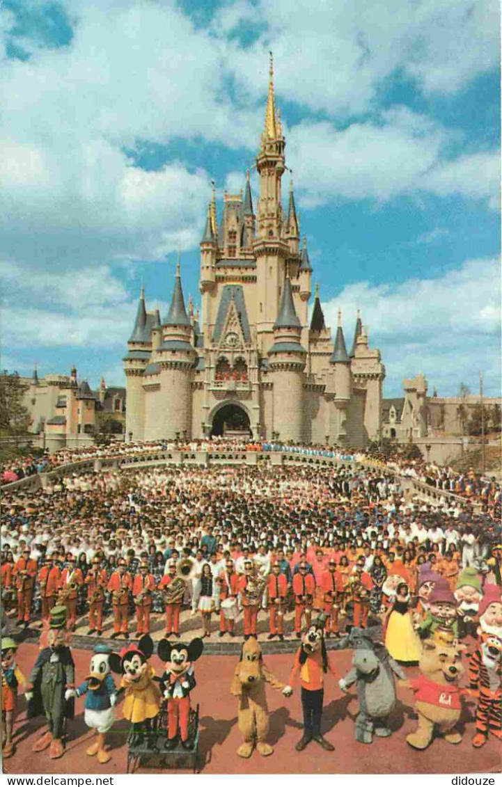 Parc D'Attractions - Walt Disney World - Cinderella Castle - CPM - Voir Scans Recto-Verso - Disneyworld