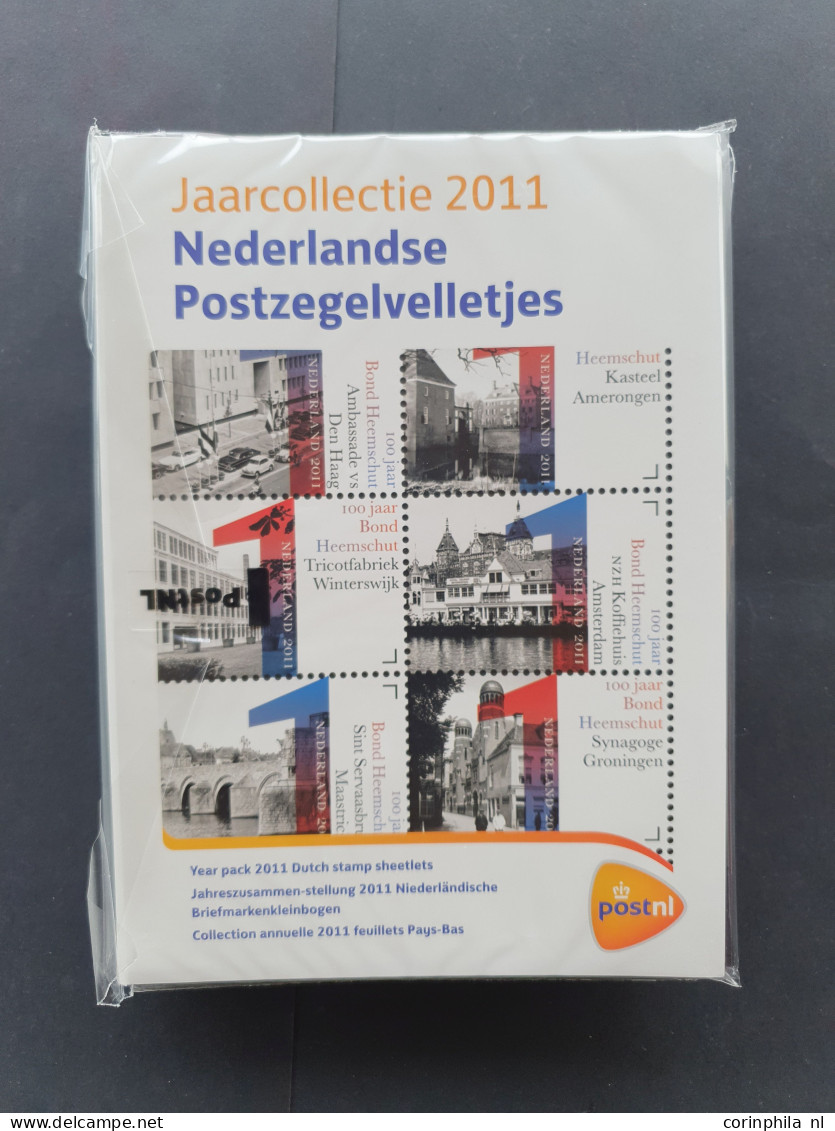 Cover 2002-2012 collectie nominaal in jaarpakketten w.b. €850, NL1 (ca. 450x), Internationaal (ca. 90x) en kerst (ca. 10