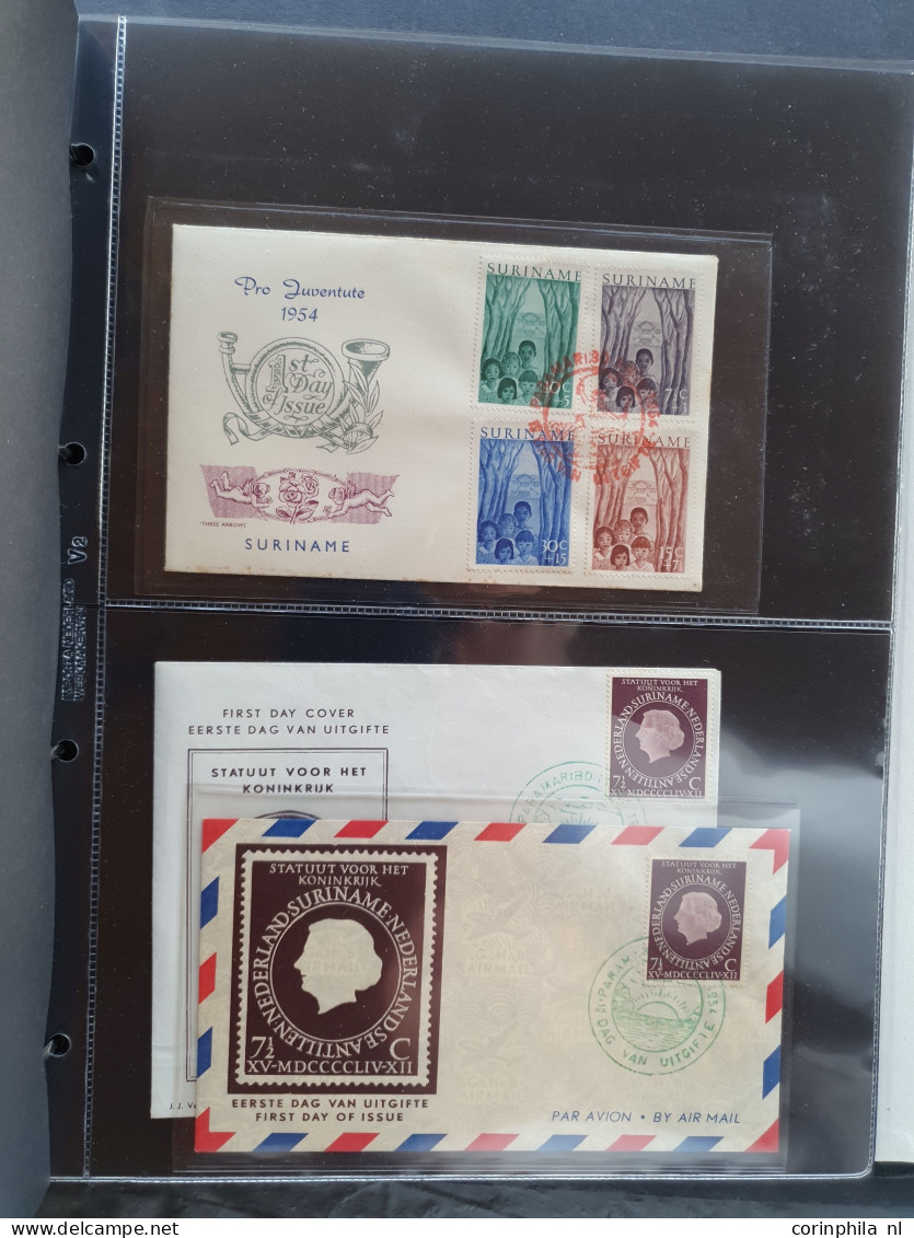 Cover 1941-1961 collectie fdc's met beter materiaal w.b. Nederland Inhuldigingszegels Koningin Juliana 10 en 20 cent op 