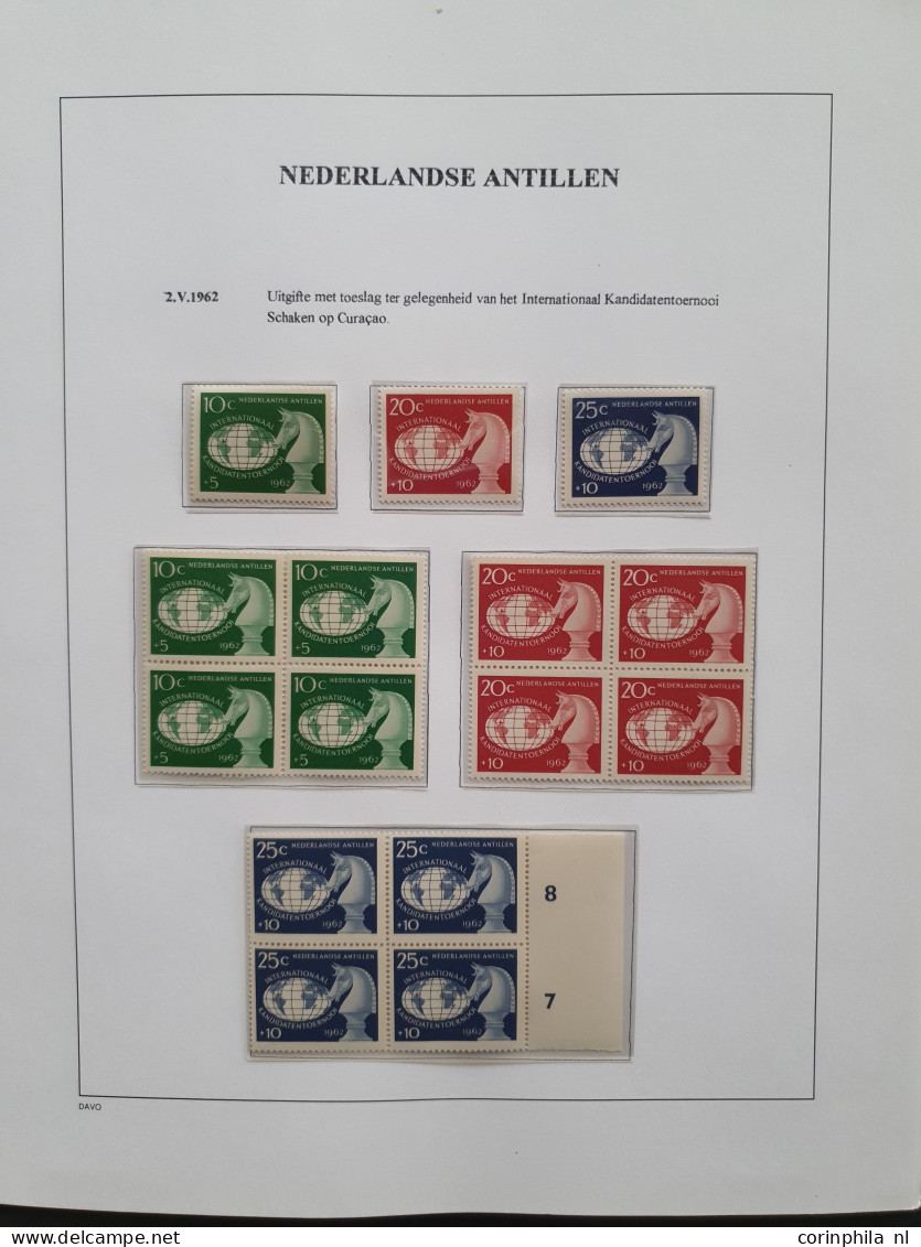 Nederlandse Antillen 1960-2008, collectie postfris (tevens klein deel gebruikt) met variëteiten, blokken, vellen en veel