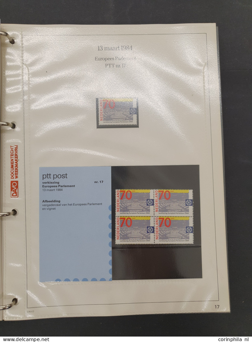 1982-2009 collectie postzegelmapjes en collectie Nederland op Davo bladen w.b. nominaal ca. €800 in 16 albums in 2 dozen