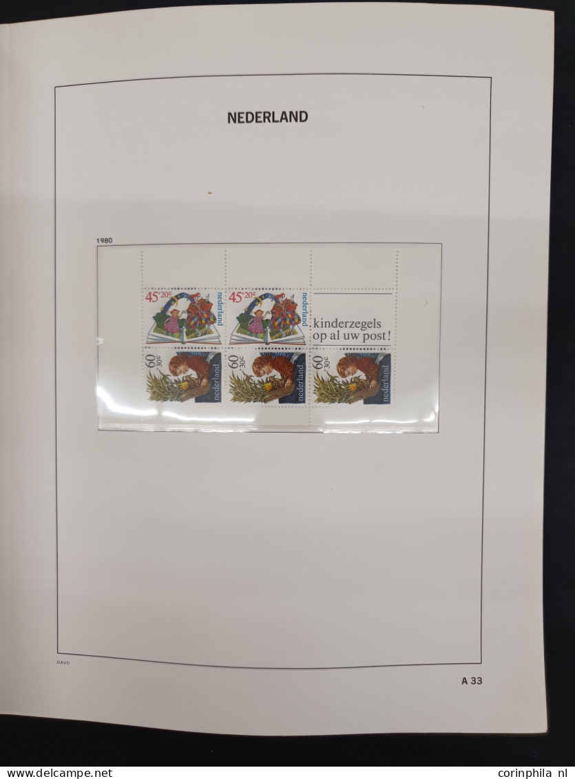 1950-2000 ca., 17 kleine verzamelingen in luxe albums in 2 verhuisdozen
