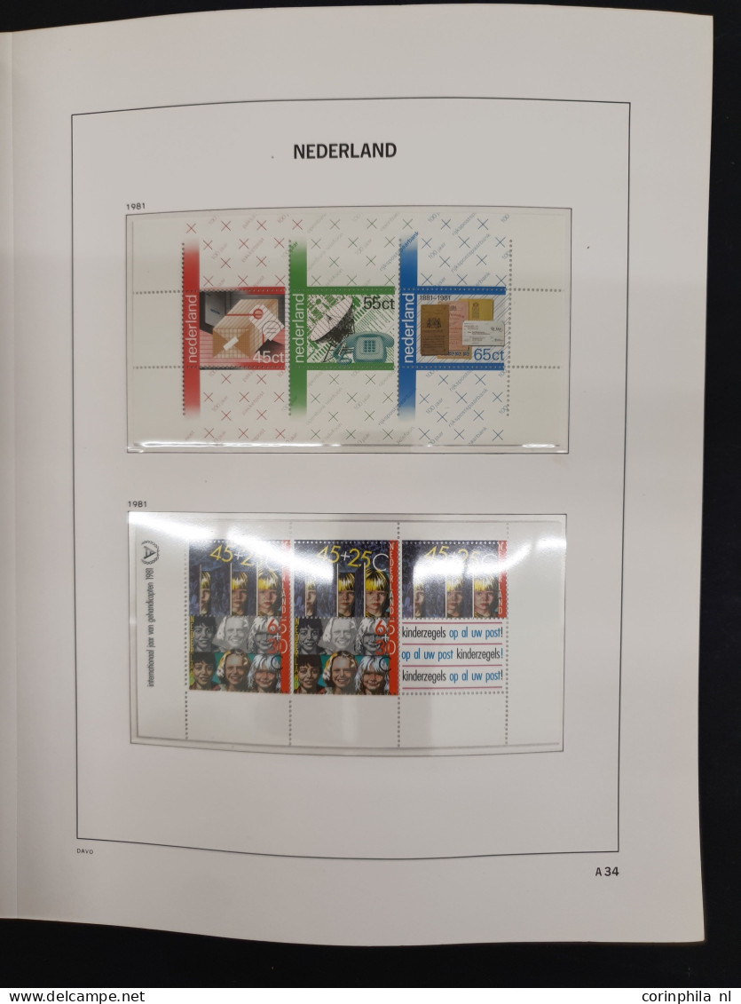 1950-2000 ca., 17 kleine verzamelingen in luxe albums in 2 verhuisdozen