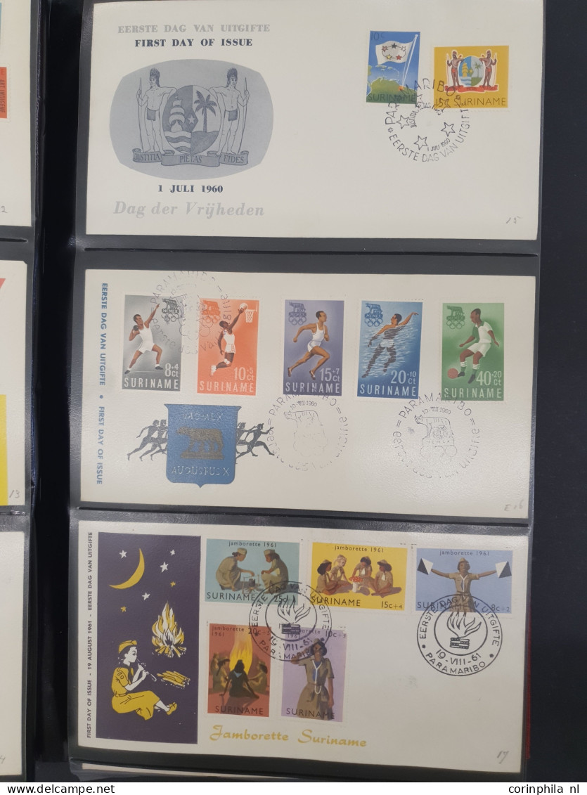 1945/2009c. collectie fdc's tussen E6 en E599 inclusief Nederlandse Antillen, Suriname, luchtpost en bijzondere vluchten