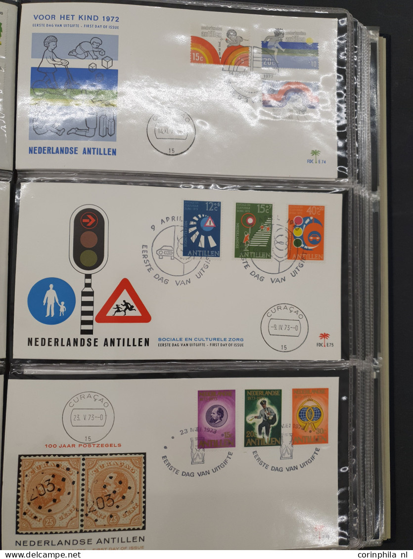 Cover 1957-2007 , Collectie Fdc's In 8 Albums - Collections