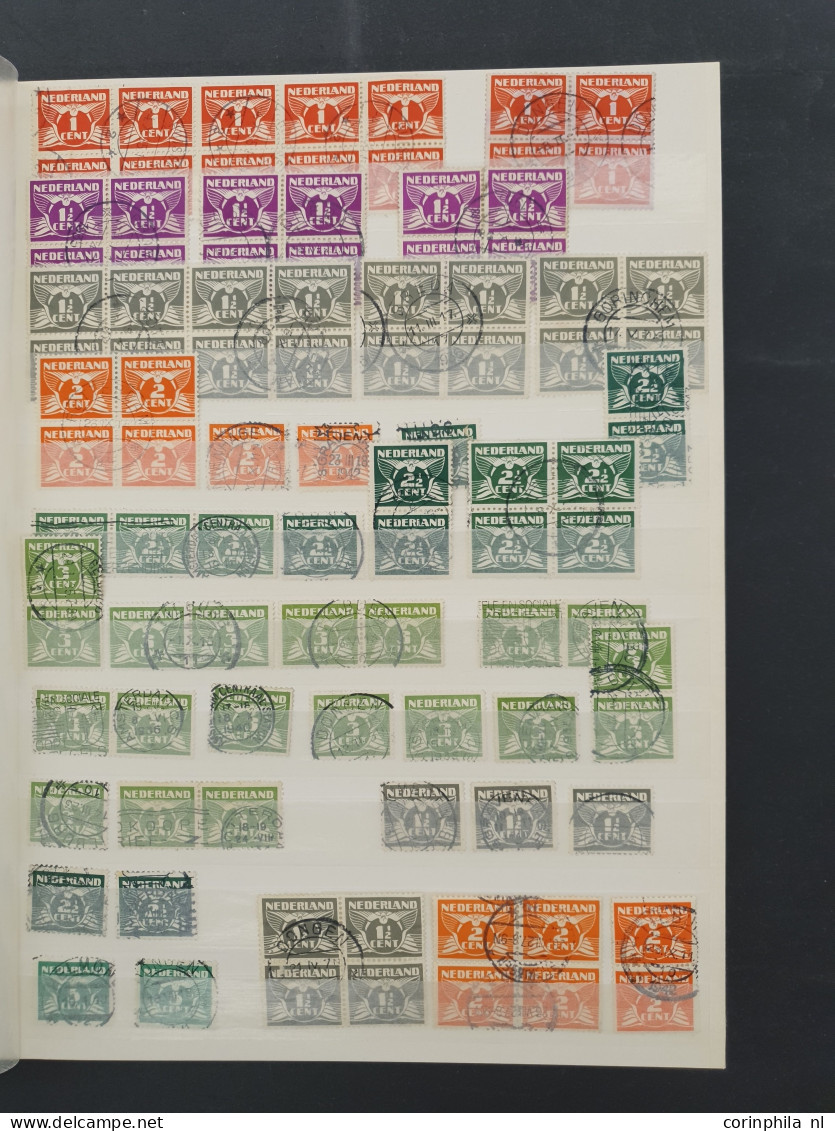 1852-2000ca. stempelmateriaal etc. in 6 insteekboeken in doosje
