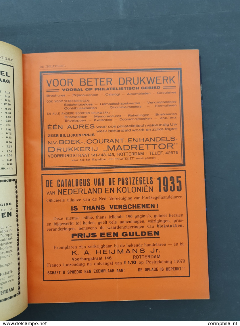 Nederlands Maandblad voor Philatelie vanaf 1921 niet-ingebonden en De Philatelist vanaf 1928 in delen ingebonden in verh