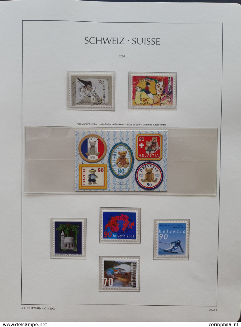 1975/2022 almost complete collection with mostly ** material, face value about  CHF 900 in 2 lighthouse albums and envel