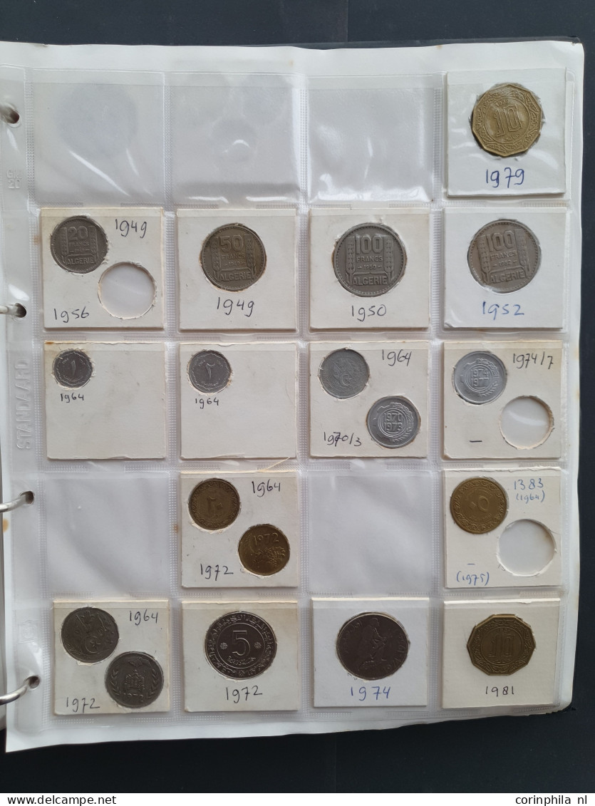 collection Africa 1900-2000 with some silver in two albums