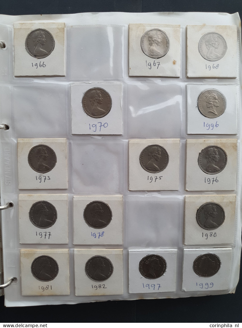 collection Australia, New Zealand, Philippines and Oceania 1900-2000 with some silver in album