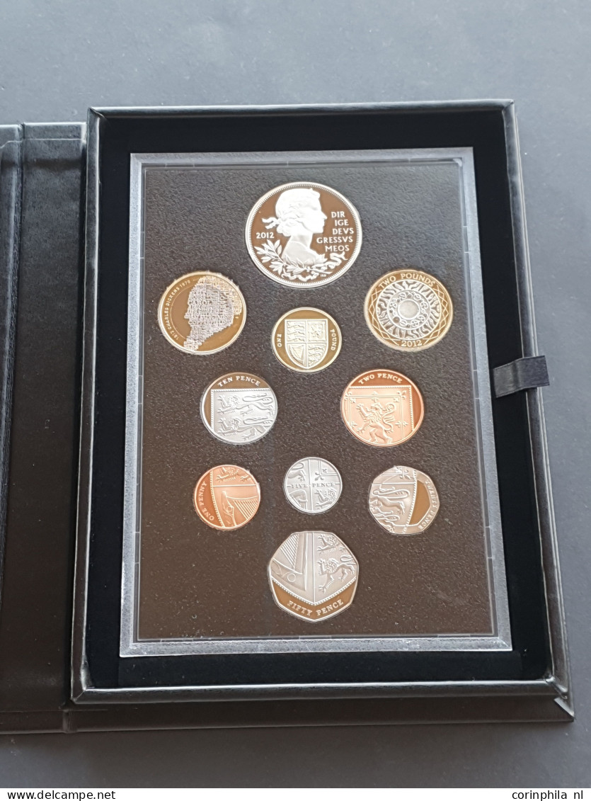 Great Britain Collection The Royal Mint (40 Pieces) Among Which 4th Olympiad 1908 2 Pound In Original Boxes With Certifi - Other & Unclassified