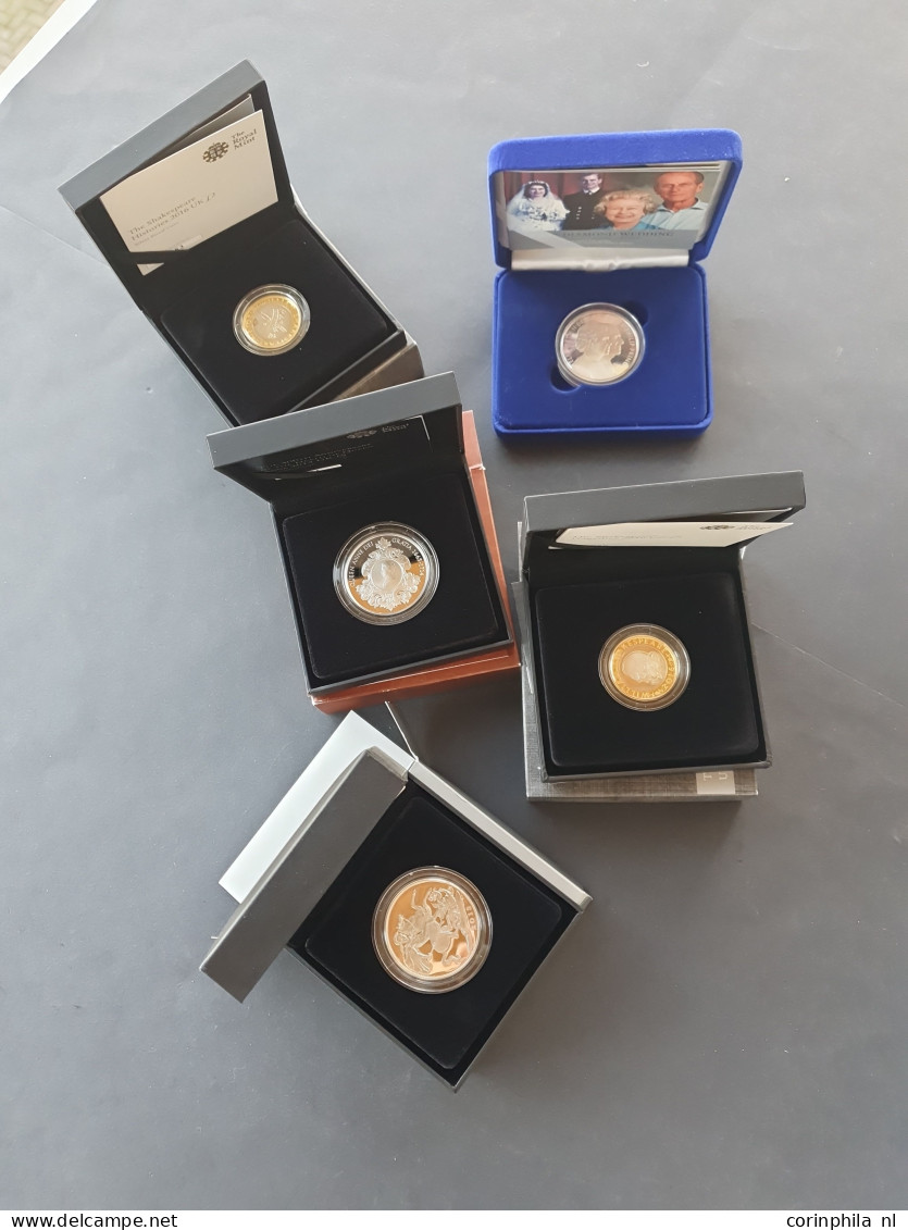 Great Britain collection The Royal Mint (40 pieces) among which 4th Olympiad 1908 2 Pound in original boxes with certifi