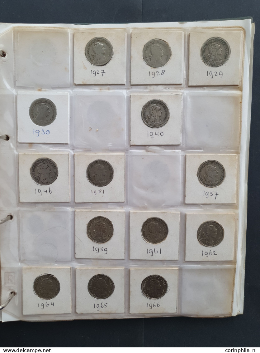 collection Spain, Portugal, Italy, Greece and Malta 1800-2000, some older with silver and a few Roman in 3 albums