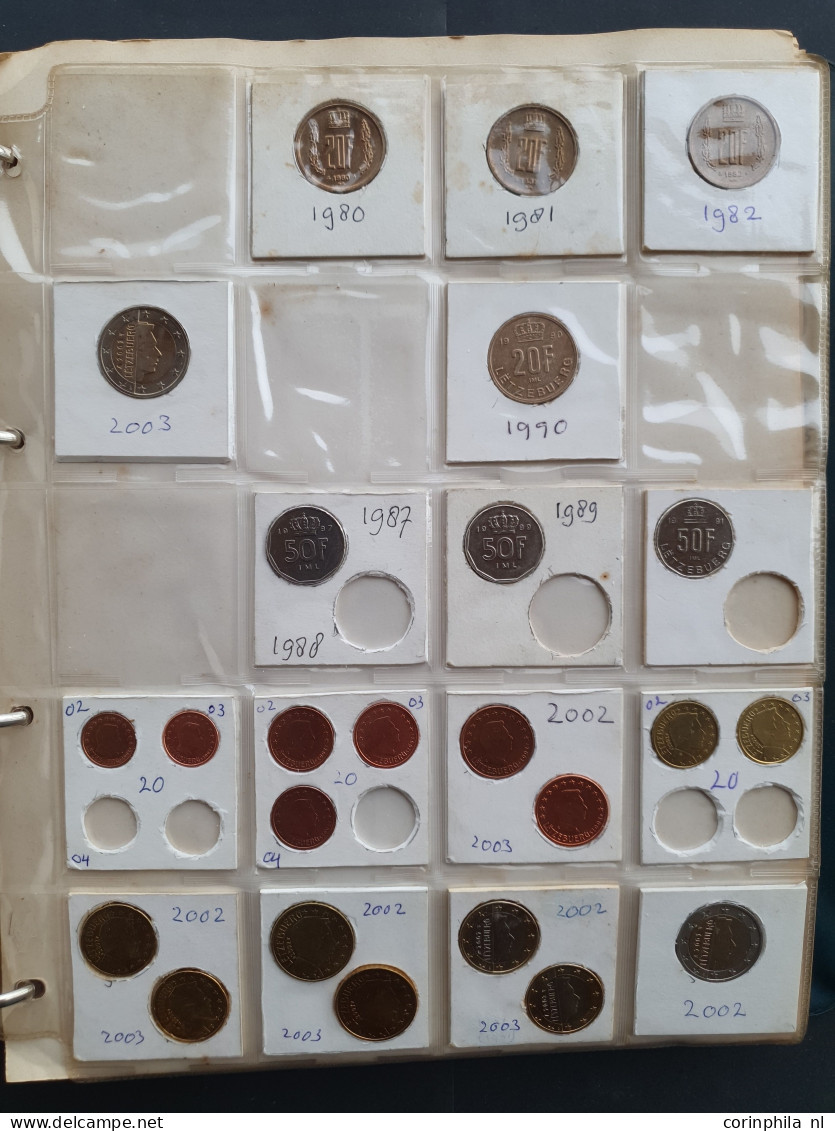 Collection Switzerland And Luxembourg 1800-2000 With Some Silver Among Which ½, 1 And 5 Francs In Album - Otros – Europa