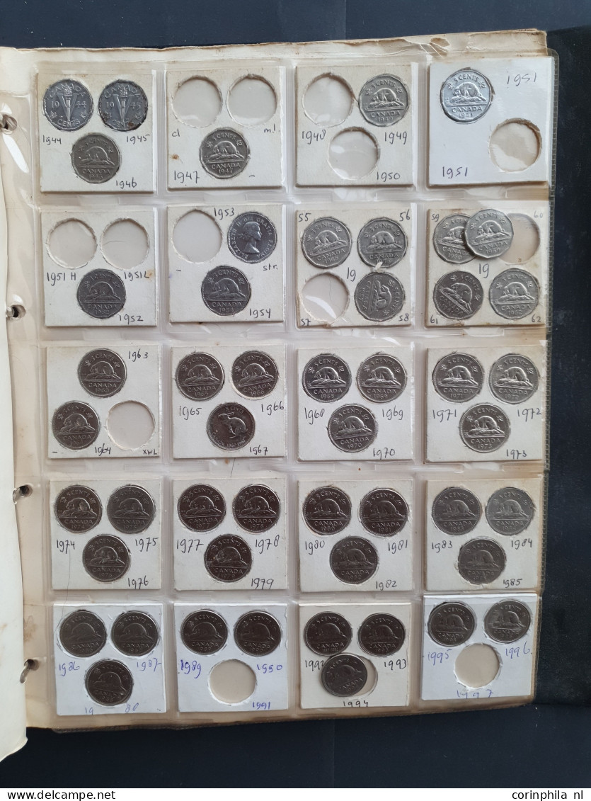 collection USA and Canada 1800-2000 with silver, among which Canada 50 Cents 1907 and 1973 Olympic silver 5 (6) and 10 D