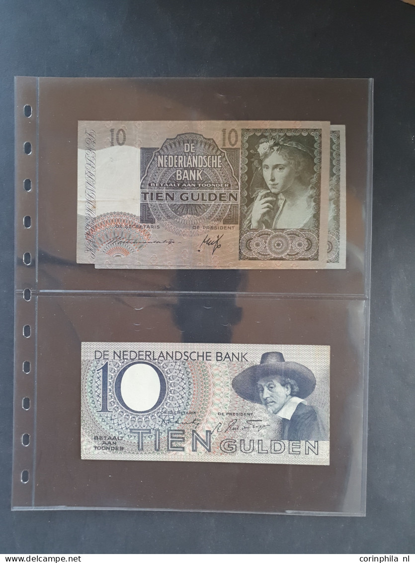 collectie bankbiljetten (43 stuks) waarbij 50 Gulden 1982 (100-1) UNC, 25 Gulden 1955 (83-1a) UNC- (2 stuks), 5 Gulden 1