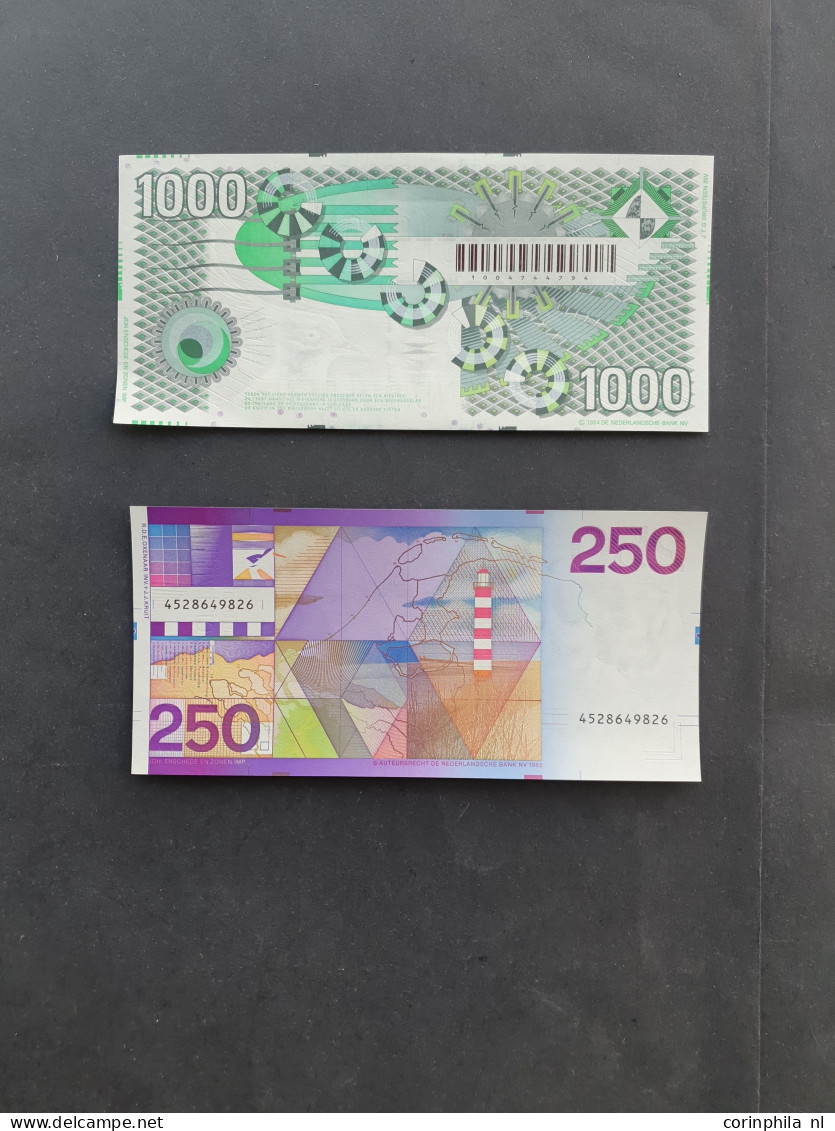 collectie biljetten in UNC en UNC- met 10  Gulden 1968 49-1a, 10 Gulden 1997 50-1, 2 x 25 Gulden 85-1, 50 Gulden 100-1, 