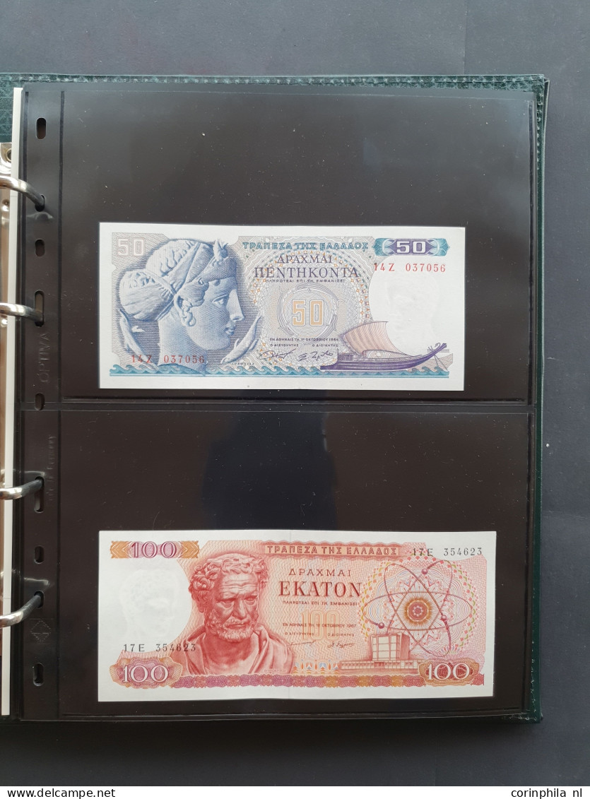 kleine verzameling bankbiljetten wereld met o.a. Ceylon 100, 50 en 20 (2) rupees 1979 in UNC in album