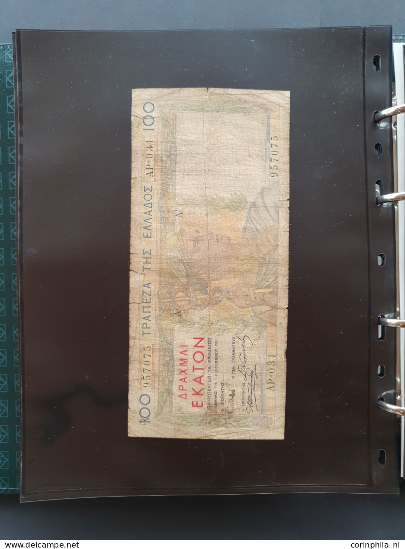 kleine verzameling bankbiljetten wereld met o.a. Ceylon 100, 50 en 20 (2) rupees 1979 in UNC in album