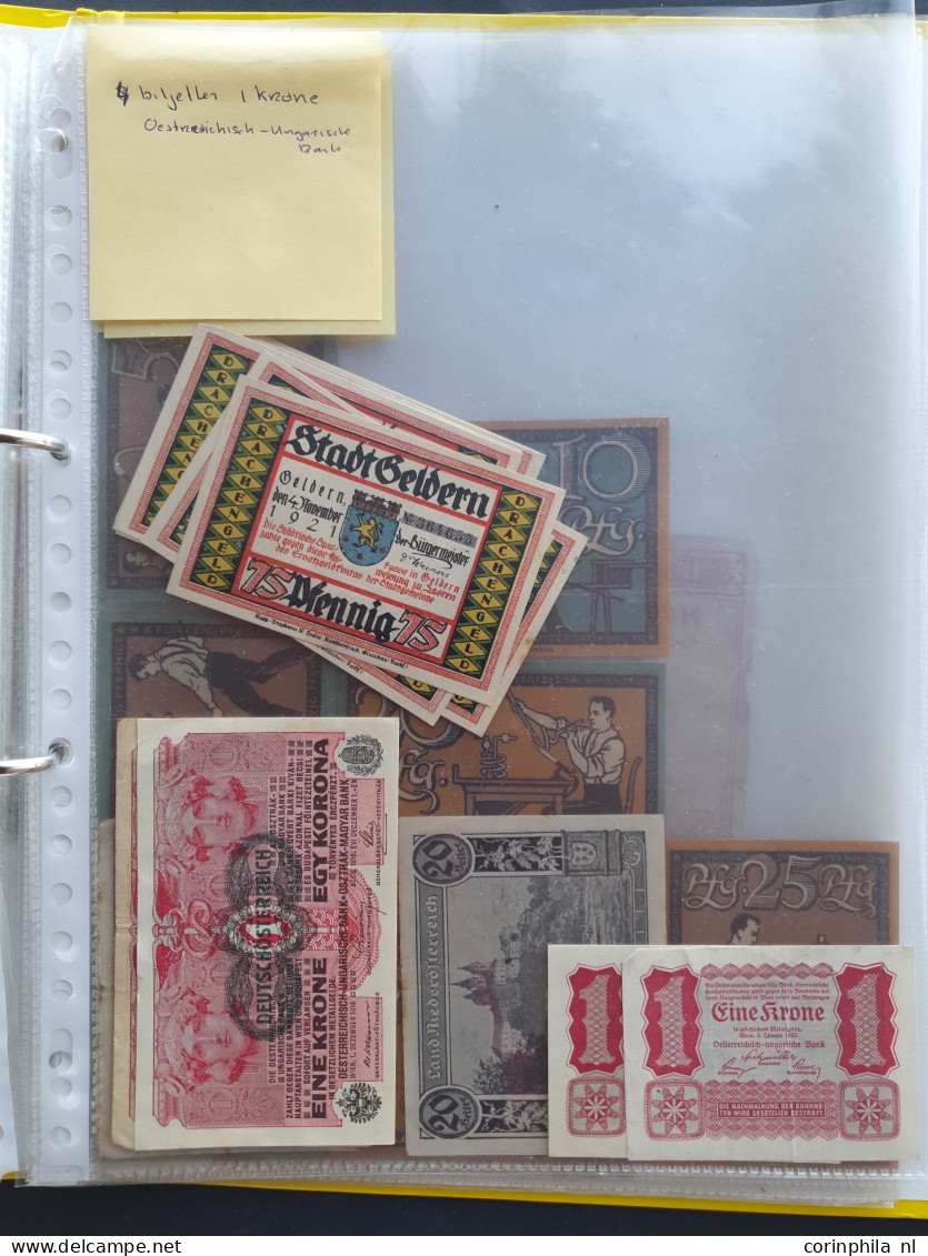 German emergency money among which 200 notes Berlin 100 Mark 1909 78 notes Berlin 1000 Mark 1910 and with some Russian i
