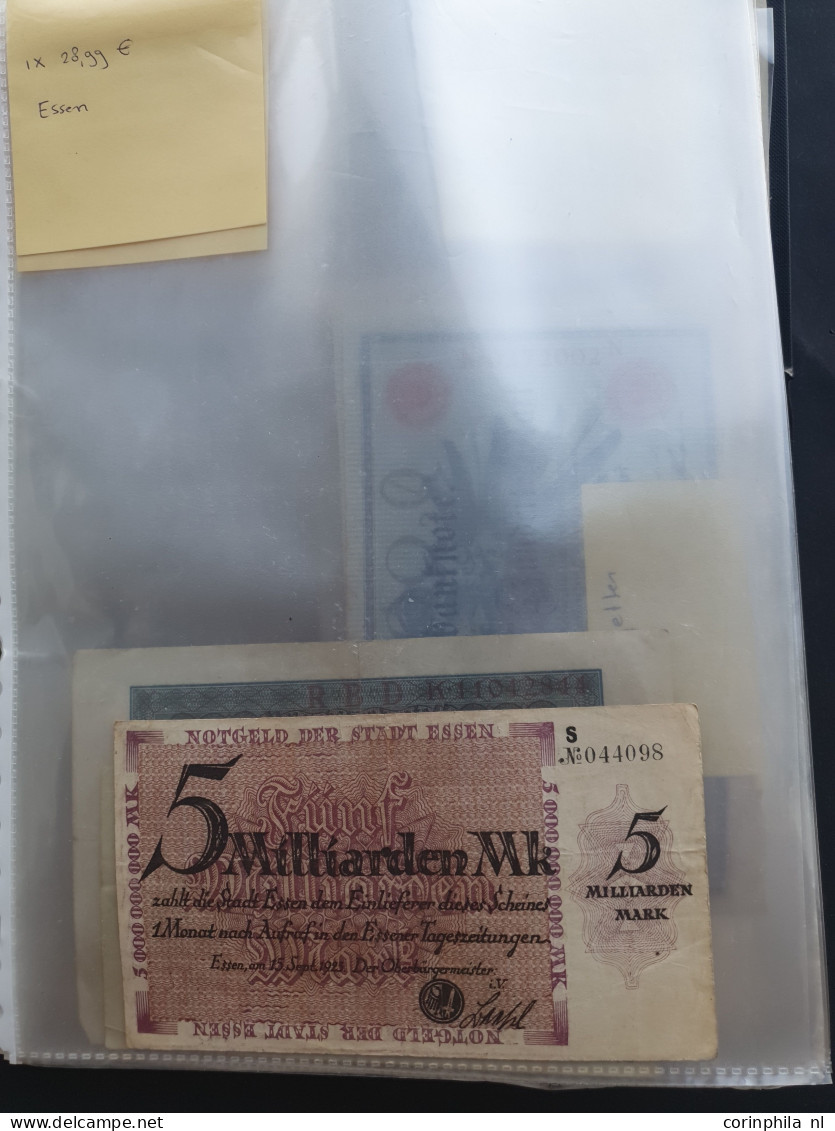 German emergency money among which 200 notes Berlin 100 Mark 1909 78 notes Berlin 1000 Mark 1910 and with some Russian i