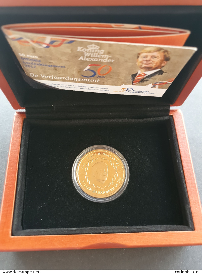 20 Euro 2017 (2 Stuks) - Verjaardagssmunt – Goud 8.5gr. 0.900 – Proof In Originele Doosjes Met Certificaten In Doosje - Otros & Sin Clasificación