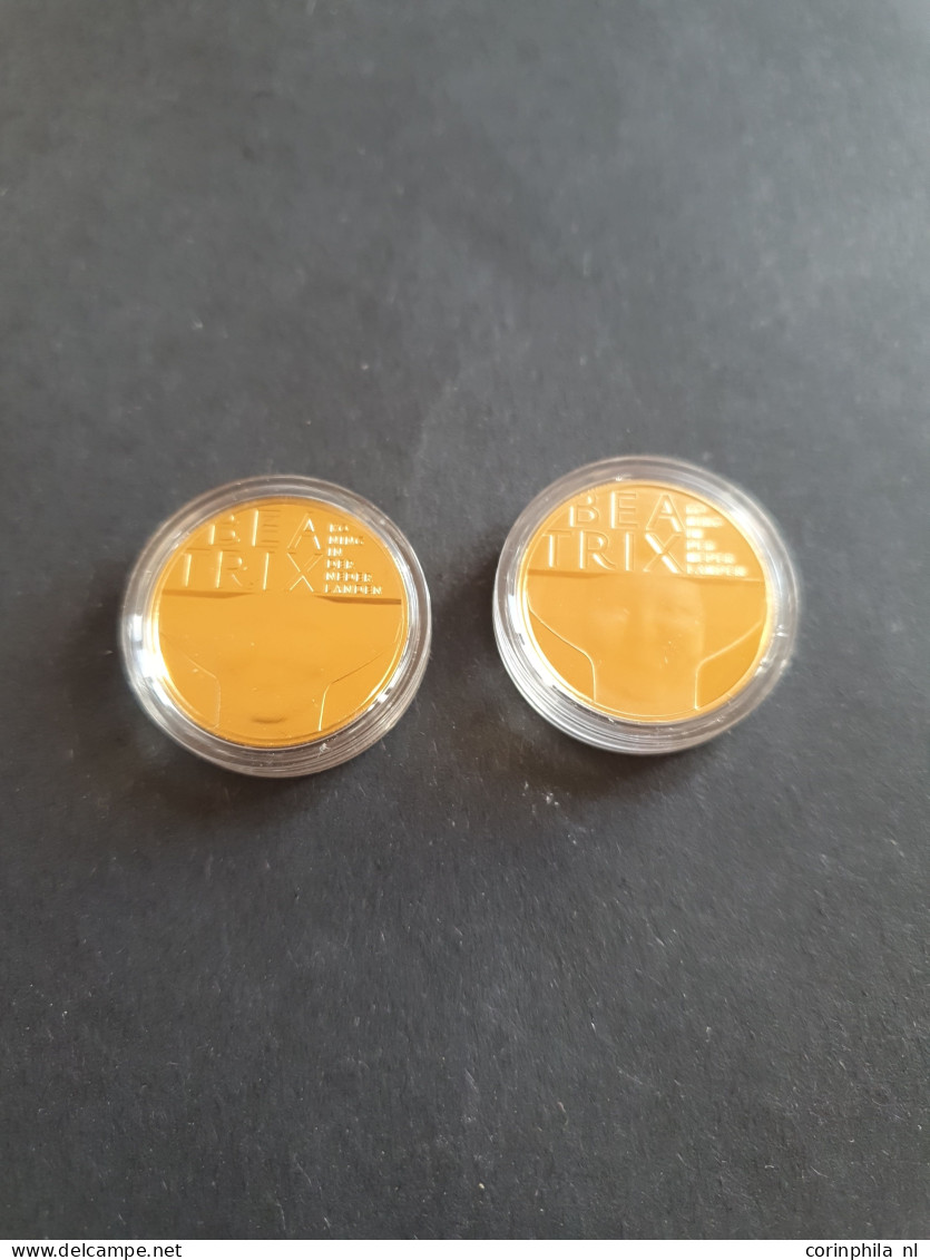 10 Euro 2012 (2 Stuks) - Beeldhouwkunst – Goud 6.72gr. 0.900 – Proof In Capsules In Doosje - Other & Unclassified