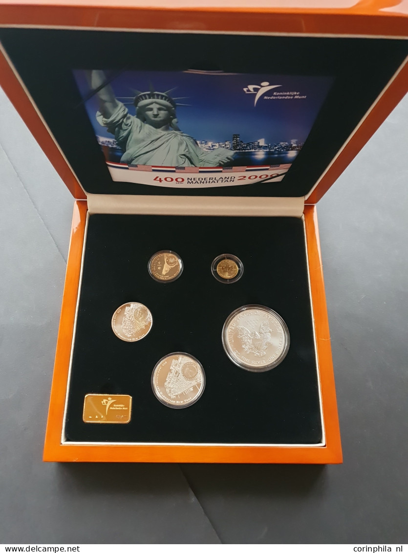 Muntset 400 Jaar Nederland Manhattan 2009 Met Gouden 10 Euro – Goud 6.72gr. 0.900 – PROOF In Originele Verpakking En Cer - Other & Unclassified