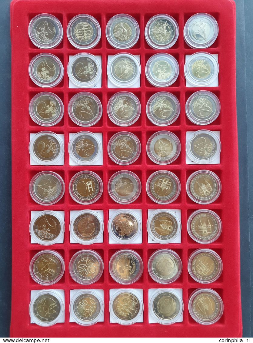 2 Euro coins Europa (602 pieces) apart in bags, capsules in cassette, albums and little box in box